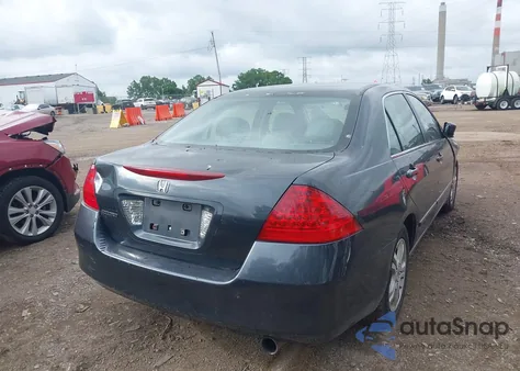 2006 Honda Accord 2.4 Ex из США, поврежденный, VIN 1HGCM56796A042268